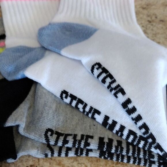 Bundle Steve Madden Socks Faux Nails and Little Twin Sisters Nail Files NWT - Picture 14 of 16